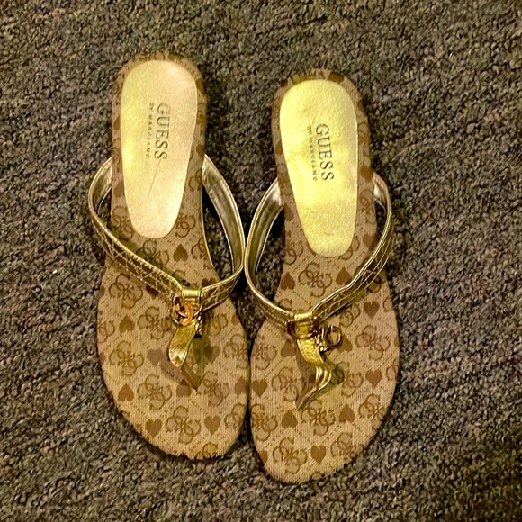 Sz 8.5 Guess by Marciano sandals in good condition - Picture 1 of 5